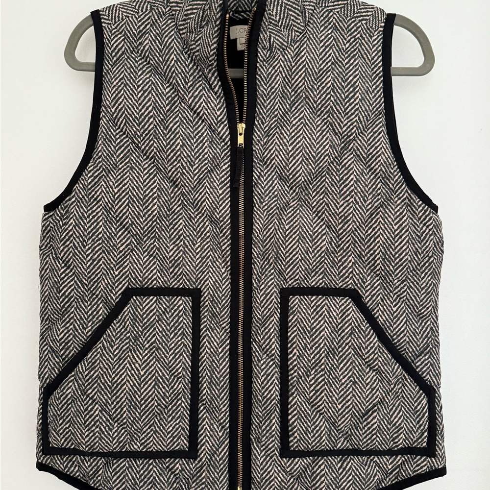 JCrew Herringbone Quilted Vest with Black Trim